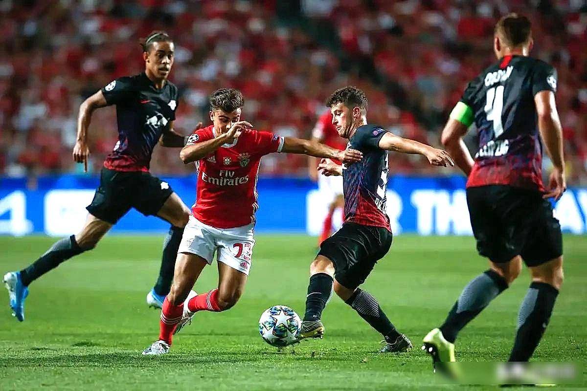 LOL官网登录入口-关于转折点！本菲卡造点机会，欧冠加时末段攻防权衡，赛场秩序良好，身体对抗强度拉满的信息