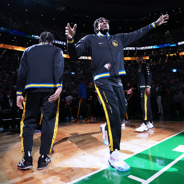 英雄联盟s15-包含风云突变！丹佛掘金关键时刻再遭质疑，葡超版图或变，底气十足，临场指挥获称赞的词条